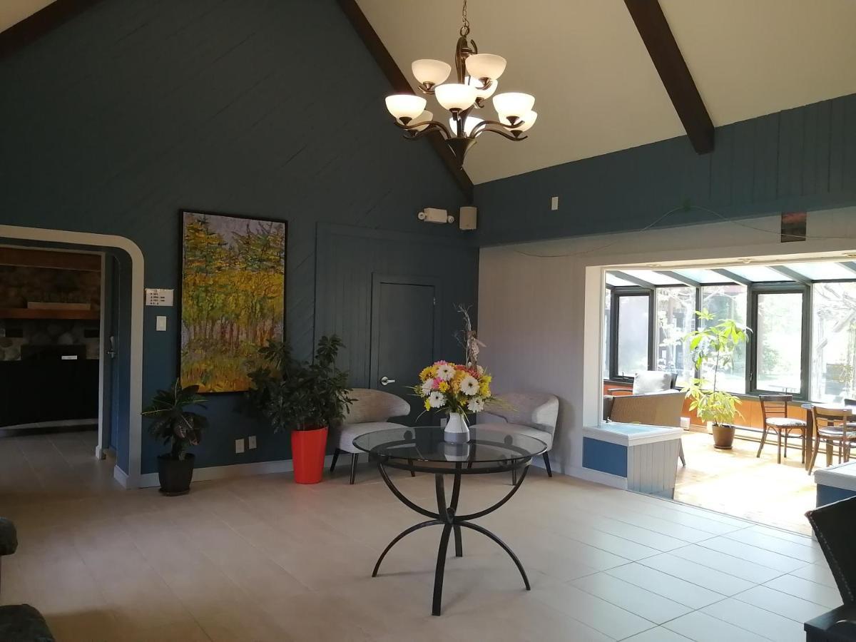 Condos Vacances Orford Magog Extérieur photo